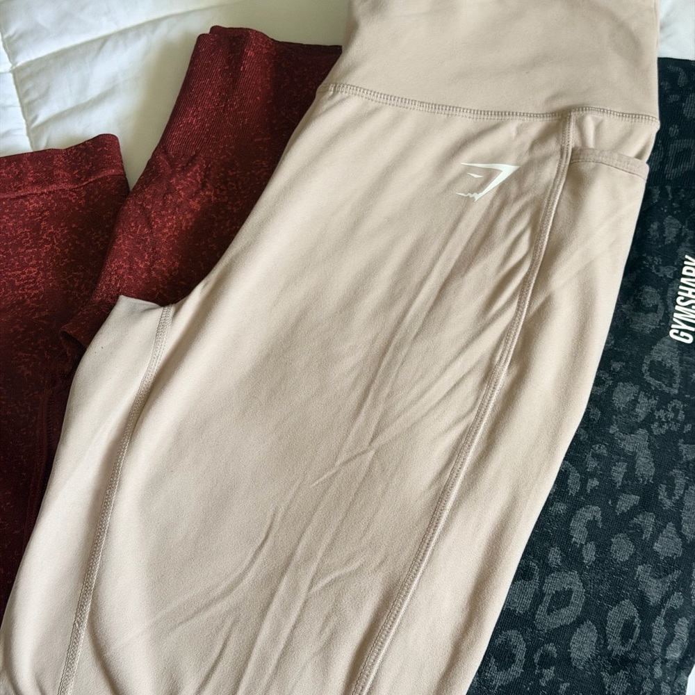 Gymshark Athletic Legging Bundle - Neutral, Black, Burgundy, Red🦋 6 pc - Picture 7 of 8
